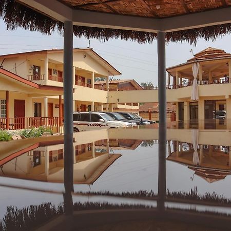 Paloma Guest House Kenema Kültér fotó
