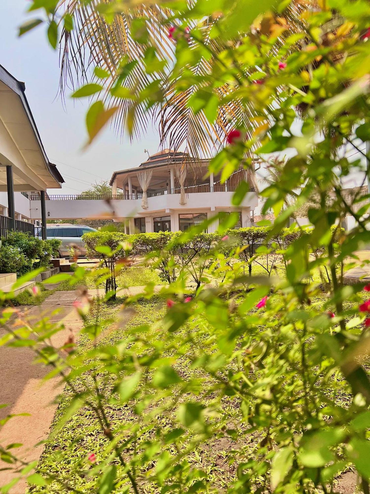 Paloma Guest House Kenema Kültér fotó
