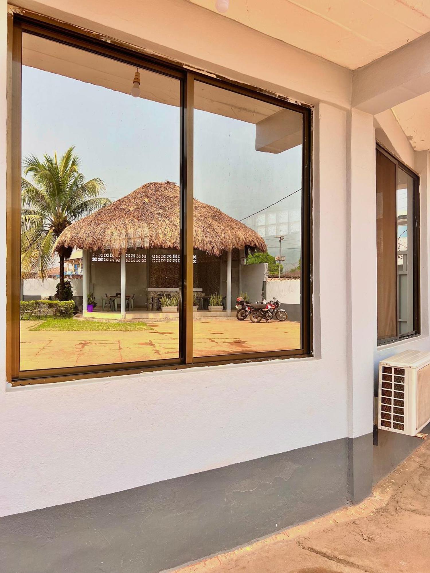 Paloma Guest House Kenema Kültér fotó