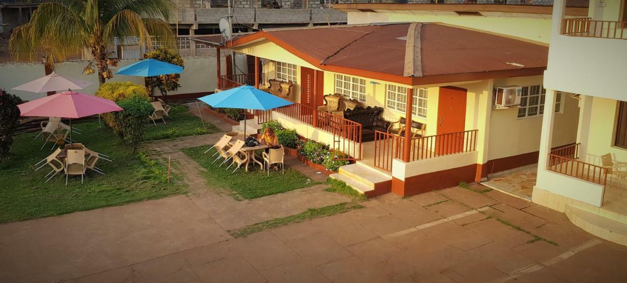 Paloma Guest House Kenema Kültér fotó